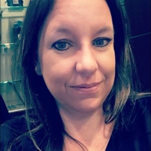 Meet your Posher, Deidre